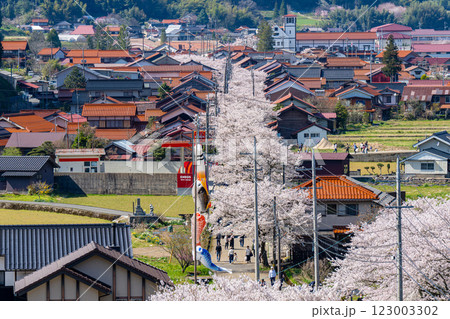 春の新庄宿俯瞰20　岡山県真庭郡新庄村 123003302