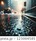 雨の日のサイドミラーに映る風景 123004585