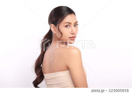 Beautiful young asian woman with clean fresh skin on white background, Face care, Facial treatment, Cosmetology, beauty and spa, Asian women portrait. 123005658