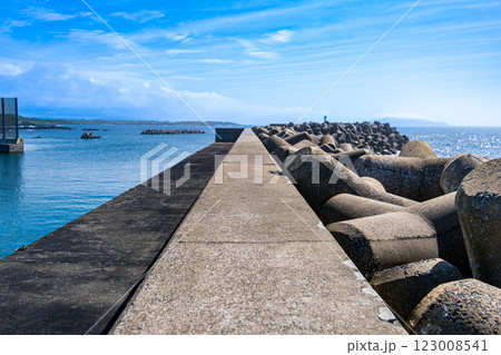 【#五島列島】福江島の防波堤 【#五島列島】福江島の防波堤 123008541