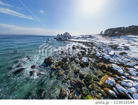 「青森県」冬景色の中須賀・種差海岸 八戸市 「青森県」冬景色の中須賀・種差海岸 八戸市 123018164