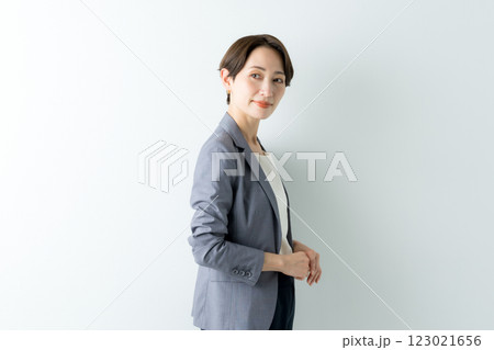 ビジネス 女性 ビジネス 女性 123021656