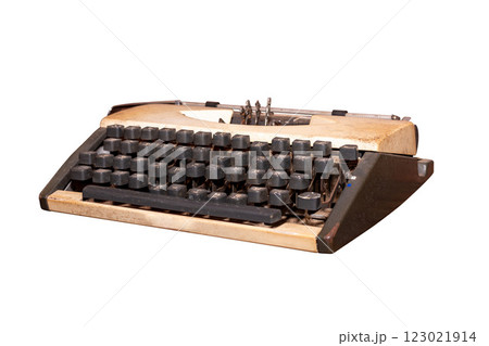 Rusty old vintage typewriter isolated on white background 123021914