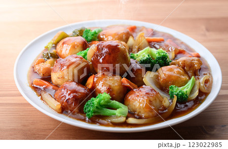 たっぷり野菜と肉団子の甘酢あんかけ 123022985