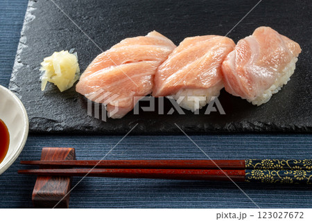 握りずし　大トロ 123027672