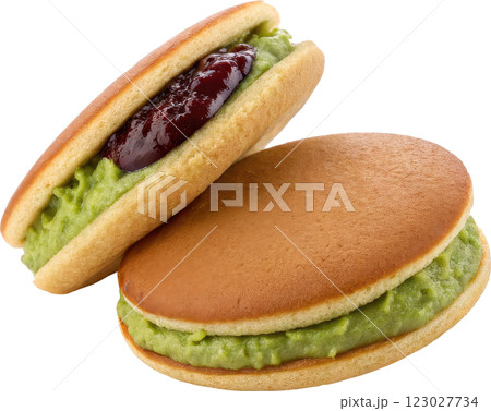 Delicious Matcha Dorayaki   Traditional Japanese Layered Bun with Green Tea Filling 123027734