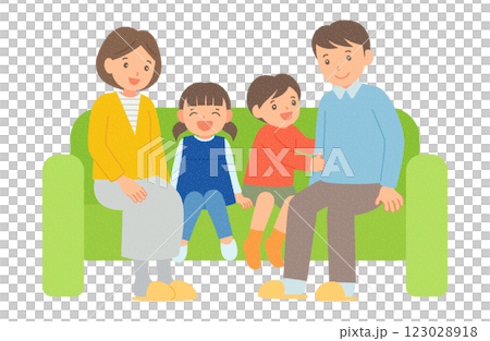 微笑的家庭坐在沙發上 123028918