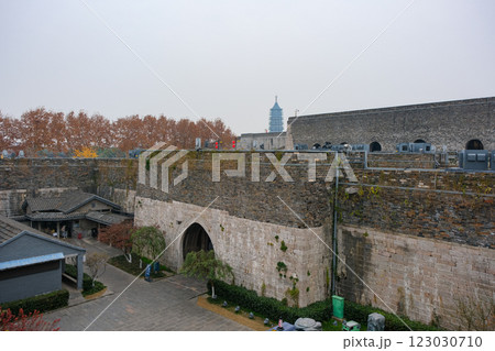 中国 南京市、南京城の城門、中華門 中国 南京市、南京城の城門、中華門 123030710