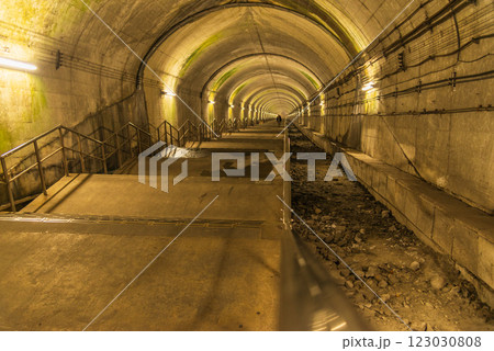 【群馬県】上越線土合駅・地下部階段 123030808