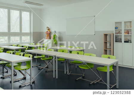 Biology science lab in school. Empty classroom with equipment. 123032388