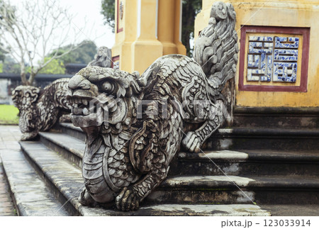 Dragon-shaped handrail in Hue Imperial Palace Dragon-shaped handrail in Hue Imperial Palace 123033914