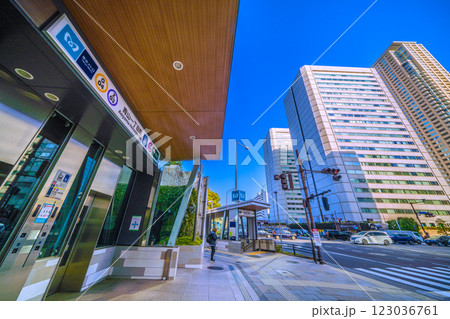日本の東京都市景観 青山一丁目駅などを望む 日本の東京都市景観 青山一丁目駅などを望む 123036761