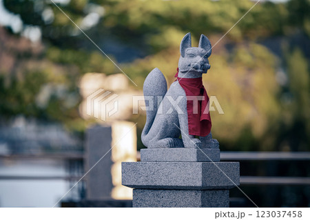 稲荷神社　日本の伝統と信仰の象徴 123037458