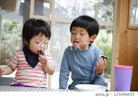 子供 123040055