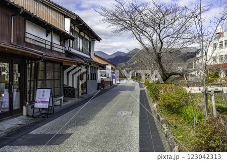 山口 一の坂川周辺 山口県山口市 山口 一の坂川周辺 山口県山口市 123042313