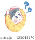 不思議に思うこども 123043170