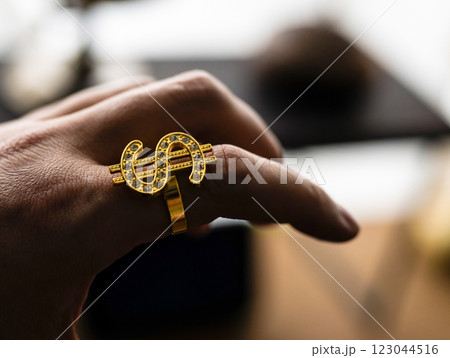 イメージフォト 123044516