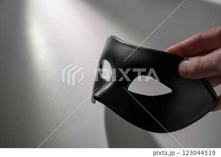 黒い仮面 123044519