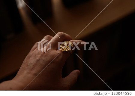 イメージフォト 123044550