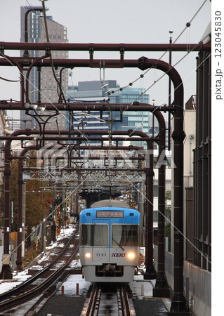 ［IN］冬の京王井の頭線1000系電車 （各停：渋谷⇔吉祥寺） 123045830