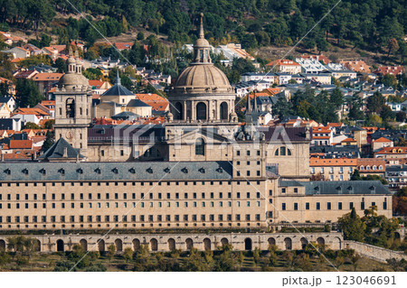 Majestic Royal Monastery of El Escorial stands proudly amidst the scenic Spanish landscape. 123046691