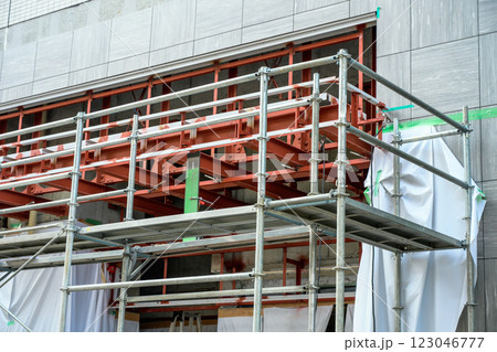 建設現場　鉄骨・鍛冶・溶接工事 123046777