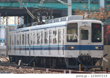 ［TS］東武大師線8000系電車（ワンマン運転：西新井⇔大師前） 123047214