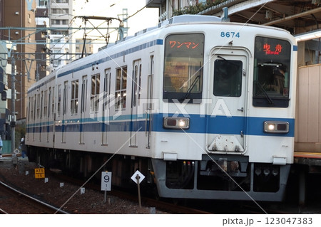 ［TS］東武亀戸線8000系電車（ワンマン運転：曳舟⇔亀戸） 123047383