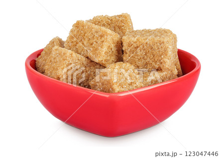 brown sugar in a ceramic bowl isolated on white background 123047446