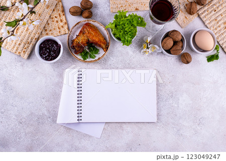 Traditional Passover Seder plate with symbolic foods. Symbolic of Jewish holiday Pesah. 123049247