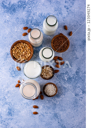 Plant based vegan non dairy alternative milk 123049274