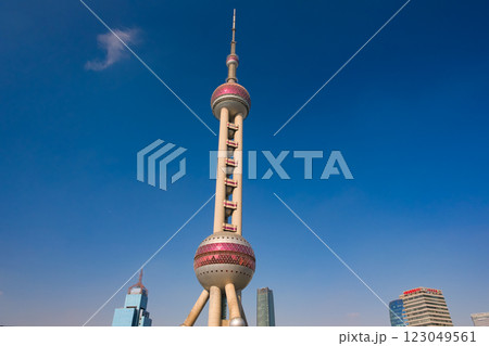 中国 上海市、東方明珠電視塔 123049561