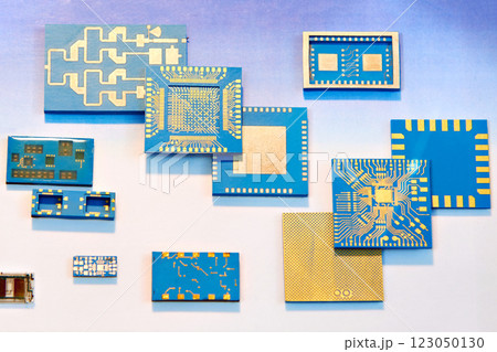 Thin and thick film transistor electronic technology 123050130