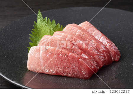 本マグロ中トロ刺身 本マグロ中トロ刺身 123052257