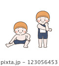 水泳で準備運動をする子供たち 123056453