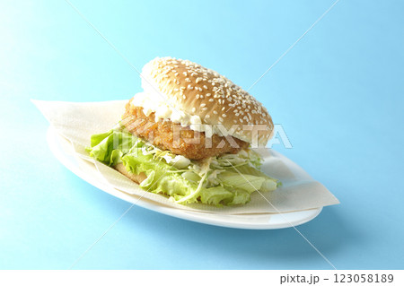 タルタルフィッシュバーガー タルタルフィッシュバーガー 123058189
