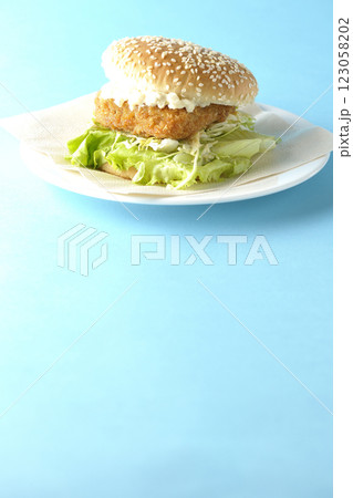 タルタルフィッシュバーガー 123058202