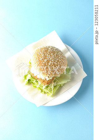 タルタルフィッシュバーガー 123058211