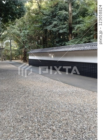 冬の尾張多賀神社　パワースポット 123058824