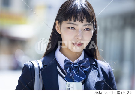 女子高校生のポートレート  女子高校生のポートレート  123059129