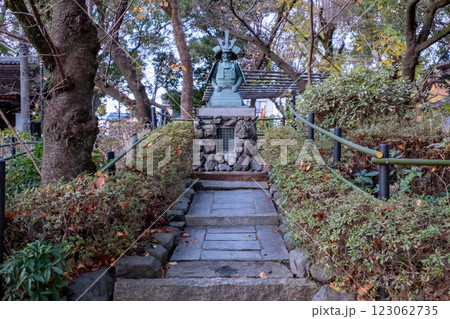 藤森神社　神鎧像　京都府京都市伏見区 123062735