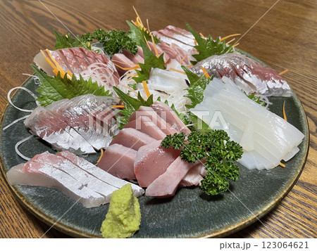 五島の刺身盛り合わせ 五島の刺身盛り合わせ 123064621