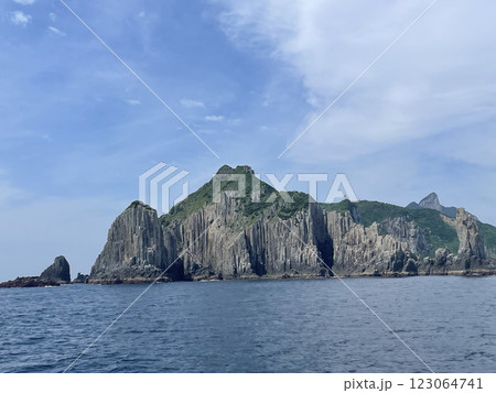 五島列島　男女群島の柱状節理 123064741