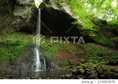 銚子の滝 (秋田県山本郡藤里町)/9月 銚子の滝 (秋田県山本郡藤里町)/9月 123065678