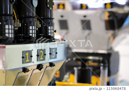 raw material dosing system for extrusion lines 123068478