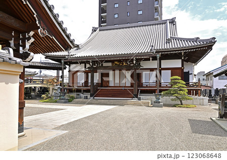 中山道高崎宿散歩：浄土真宗本願寺派　覚法寺  群馬県高崎市嘉多町 123068648