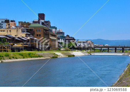 京都 鴨川 三条大橋 京都 鴨川 三条大橋 123069588