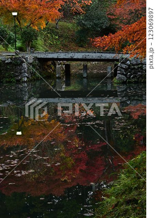 秋の洞光寺 秋の洞光寺 123069897