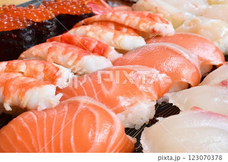 握り寿司 握り寿司 123070378