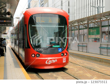 カープラッピング電車 カープラッピング電車 123073311